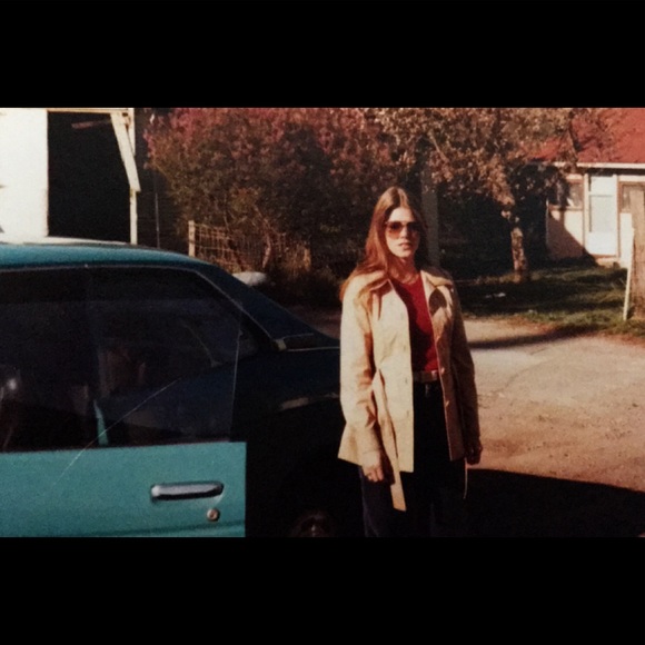 Meet your Posher, Lisa - Picture 1 of 1